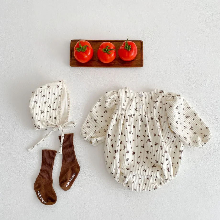 Autumn new 0-3 year old baby clothing, fashionable baby girl corduroy bubble long sleeved jumpsuit+hat